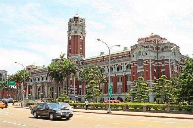 蔡英文办公大楼要设景观围篱!网友:干脆直接