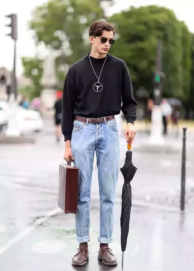 男生要怎么卷裤脚才不会被嘲笑像工地搬砖的?