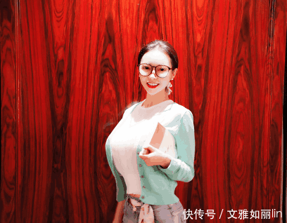 长相甜美上围火爆, 身材颜值全方位碾压柳岩, 网