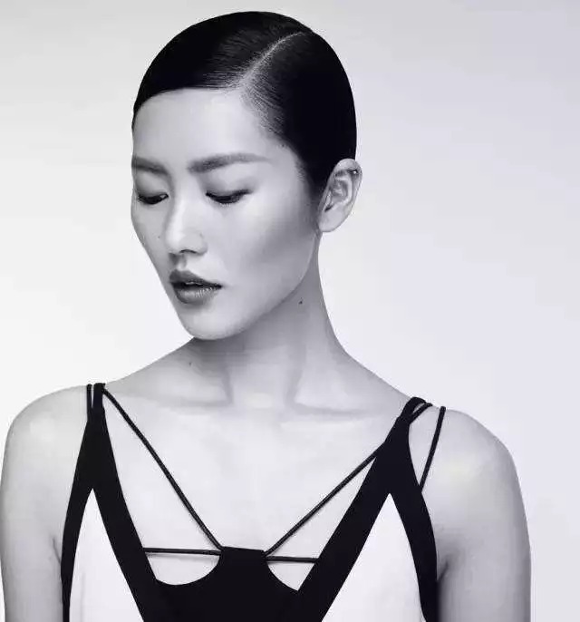 维密上海秀,让咱们来看看这个湖南永州姑娘如