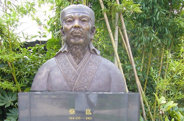 阮瑀,字元瑜,兖州陈留郡尉氏县人氏,其家族是当地的望族.