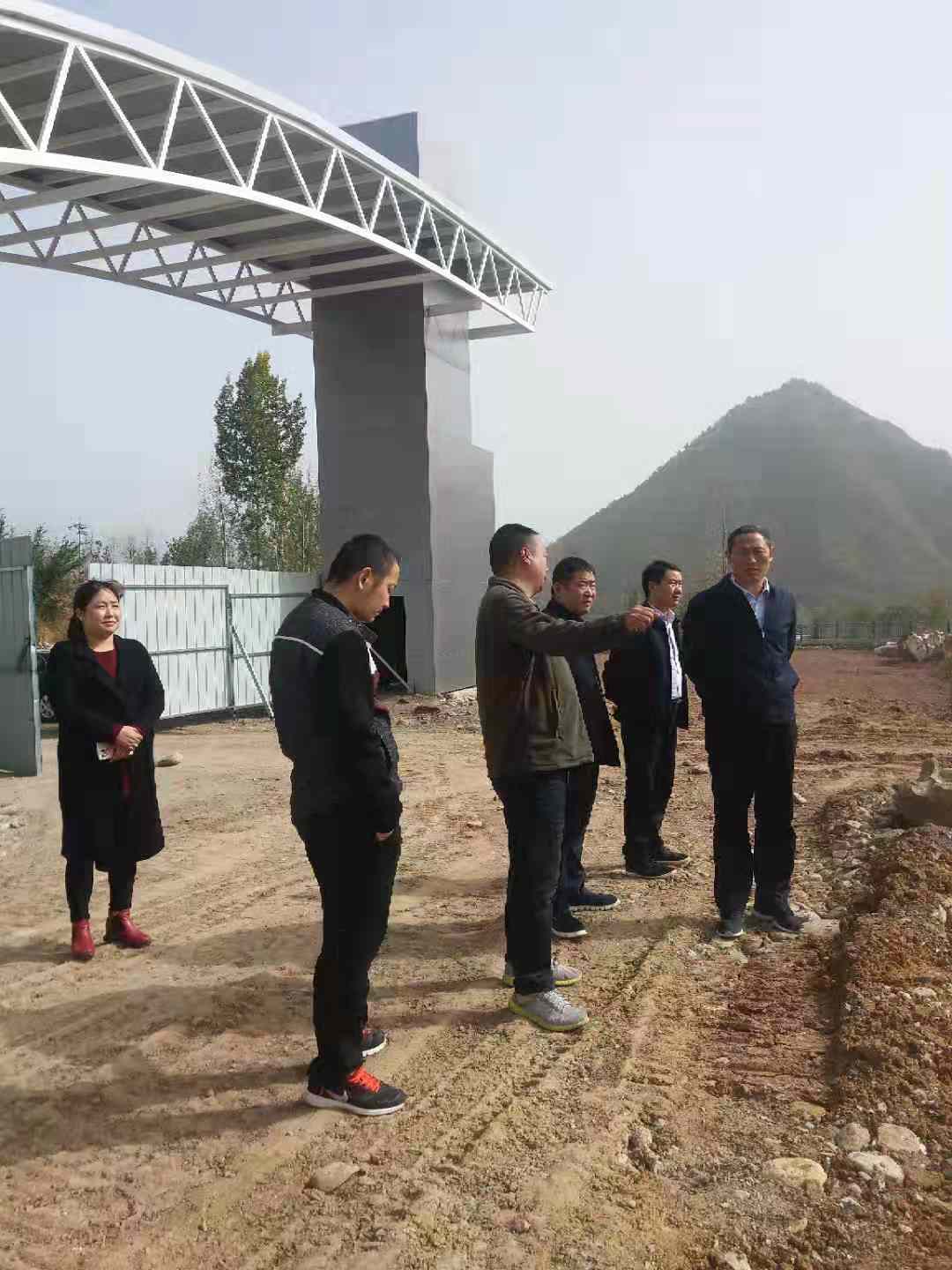 西峡县桑坪镇实地察看进度 强力推进工程(图2) 西峡县桑坪镇实地察看进度 强力推进工程(图2)