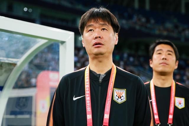 李霄鹏下赛季担任国足二队主帅?鲁能少帅一番