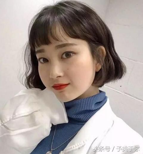 剪什么长度的短发最显瘦?齐脖波波头短发,修颜