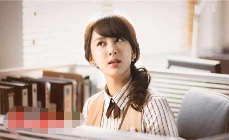 穿衣扛把子杨幂唐嫣刘涛,都没有杨紫穿职业装