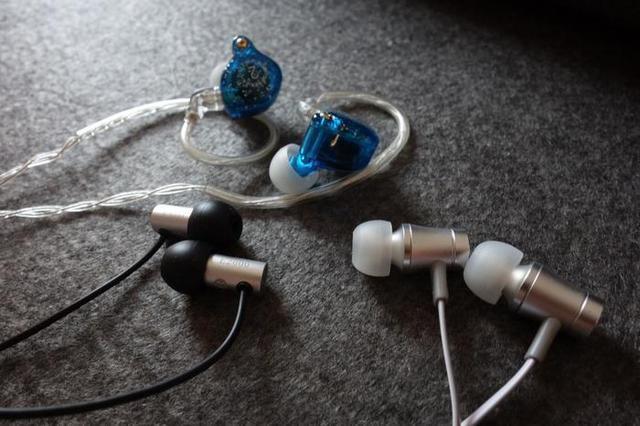 非坚果R1广告 小众耳机体验 日本FINAL E200