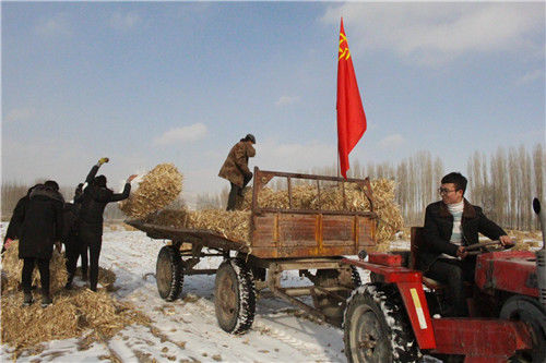 城县大宛其管委会阿热恰特村组织返乡大学生开
