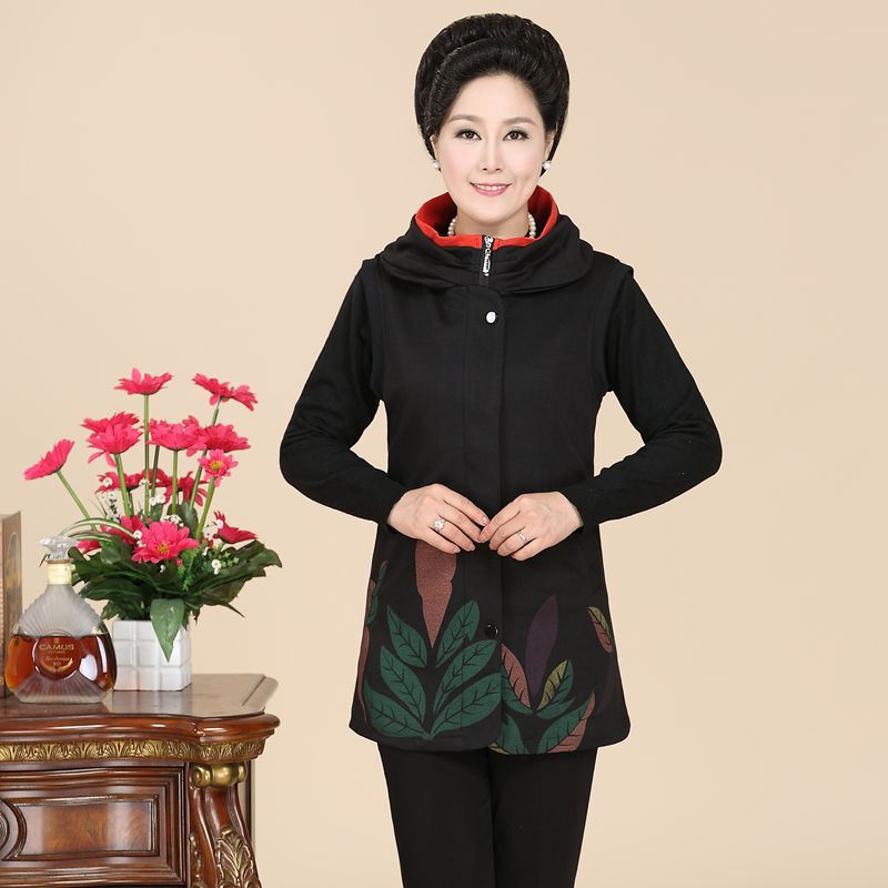 天冷了,给妈妈买条加绒外穿打底裤,妈妈说小姨