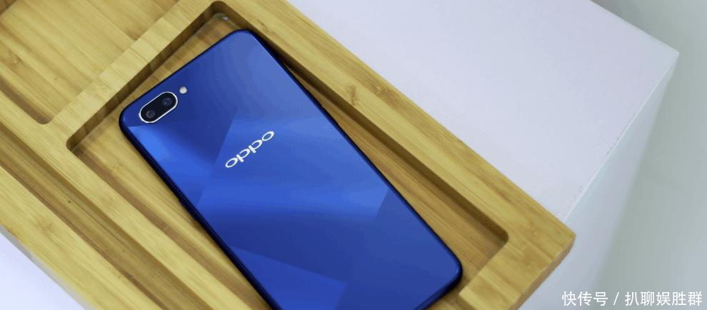充电宝级大电池! OPPO发布新机 价格便宜