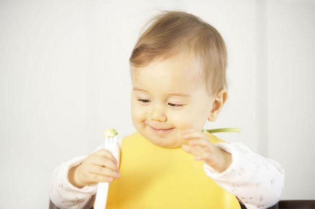 0-1岁宝宝大脑发育黄金期,辅食里千万别忘加这