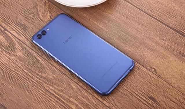 入手好时机!荣耀V10老旗舰机迎来低价