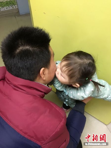 盐城师范学院外国语学院志愿者开展寒假公益活动