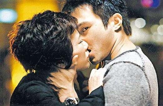 佘诗曼与张智霖传绯闻闹剧,袁咏仪:就算不是我