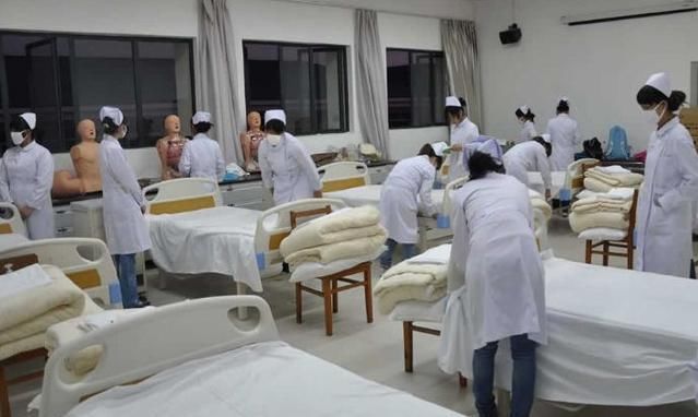 为什么说定向师范生千万不要读?定向师范生的