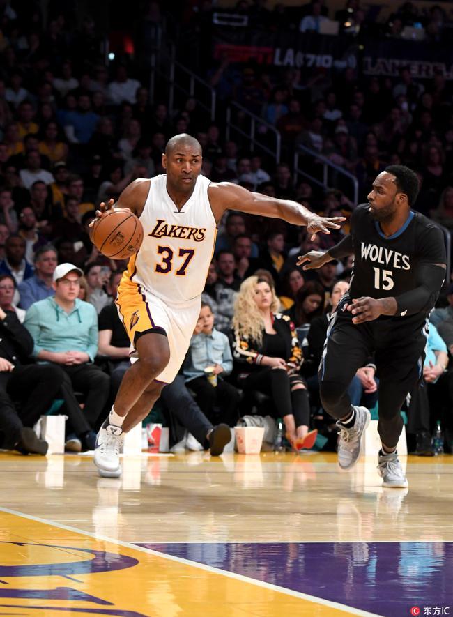 打20年!37岁湖人吉祥物想留队 有科比式待遇吗 打20年!37岁湖人吉祥物想留队 有科比式待遇吗