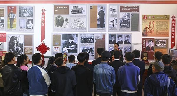 宁夏职业技术学校艺术设计学院开展主题党团日