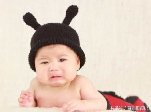 如果孩子有这几种小动作,多半是缺乏安全感了