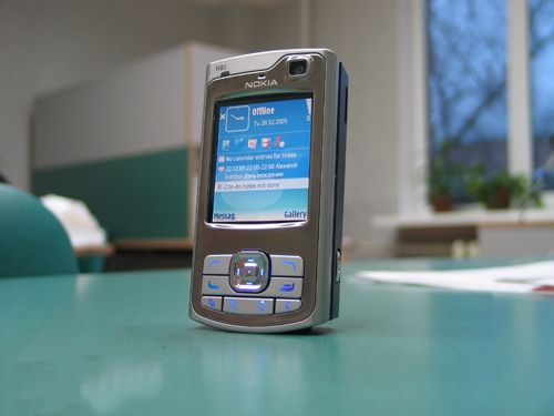 诺基亚N80滑盖手机回归 主打情怀牌你还买账