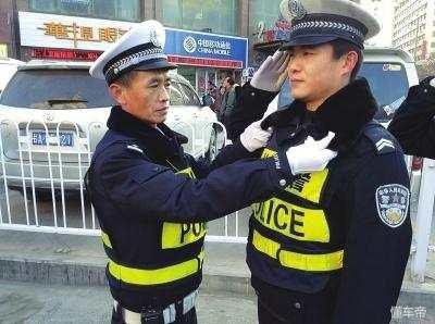 两年义务兵退伍可以当交警吗?