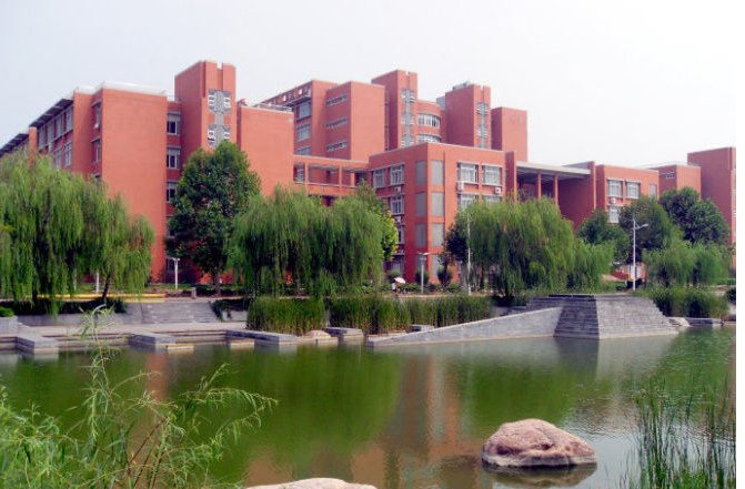 中国人数最多的大学,单单学生就高达7万人,排