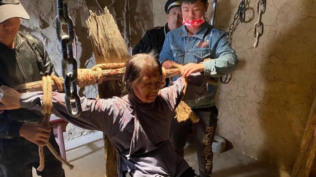 面对酷刑无所惧——拍摄花絮之革命母亲夏娘娘