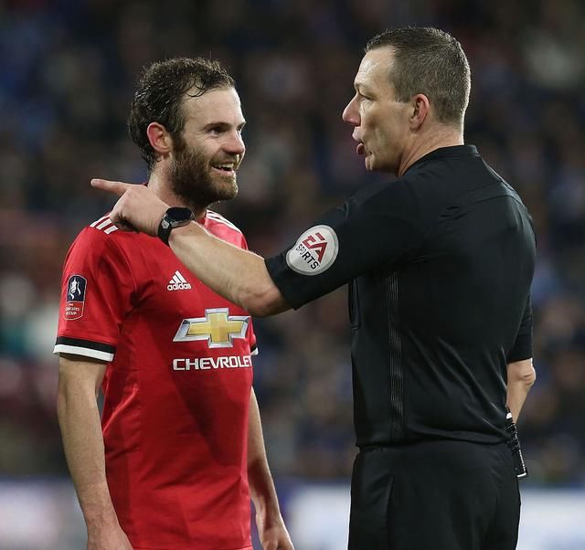 由哈镇曼联足总杯比赛浅谈VAR(视频回放技术