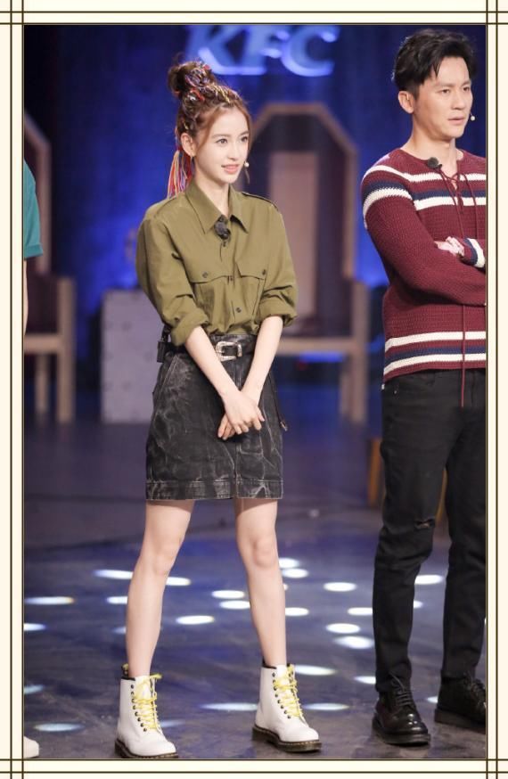 当168杨颖穿短裙撞上178刘雯,才知道模特的腿