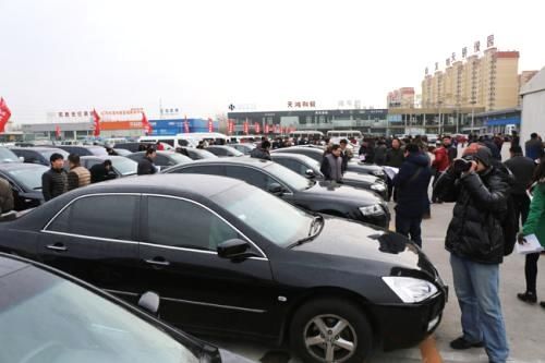 各地事业单位公车改革分三类实施,他们却拿不