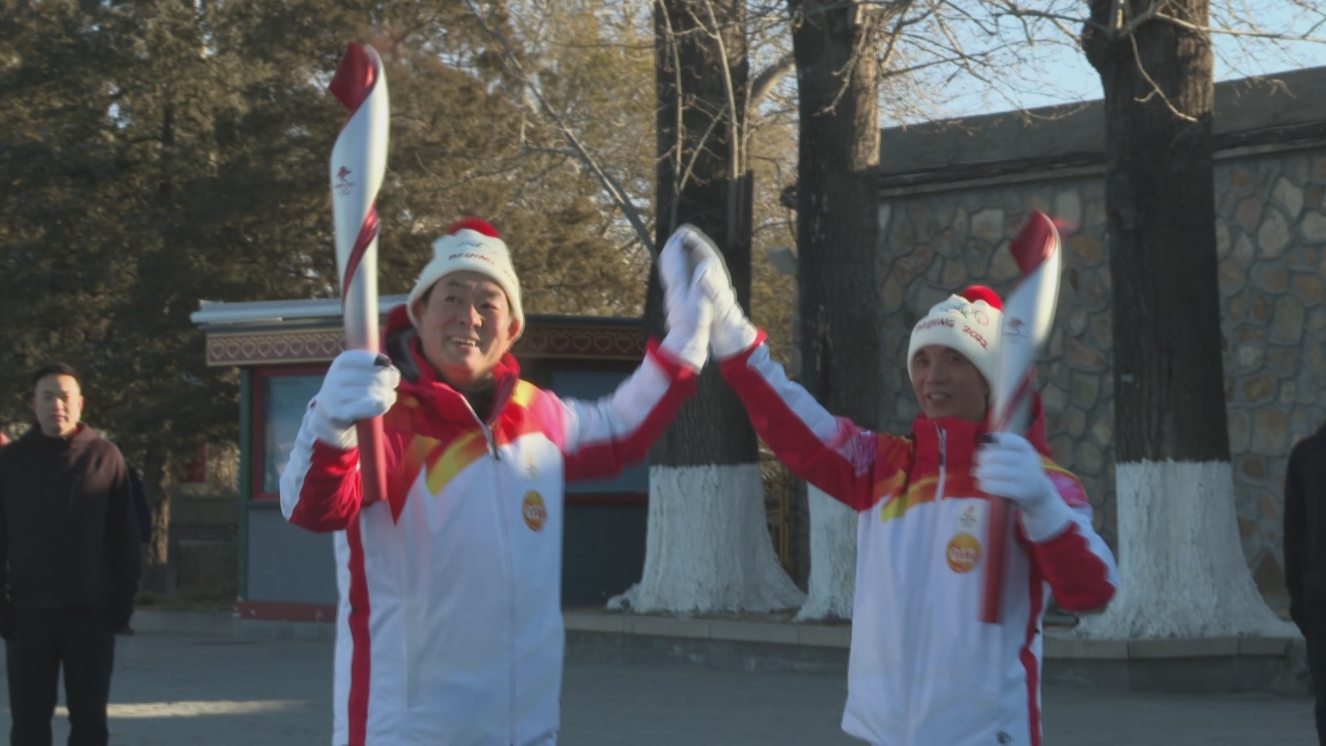 展现华夏园囿的古老恢弘 北京冬奥会火炬在颐和园传递 展现华夏园囿的古老恢弘 北京冬奥会火炬在颐和园传递