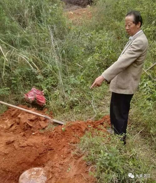 河市镇奋力攻坚坟墓迁移工作