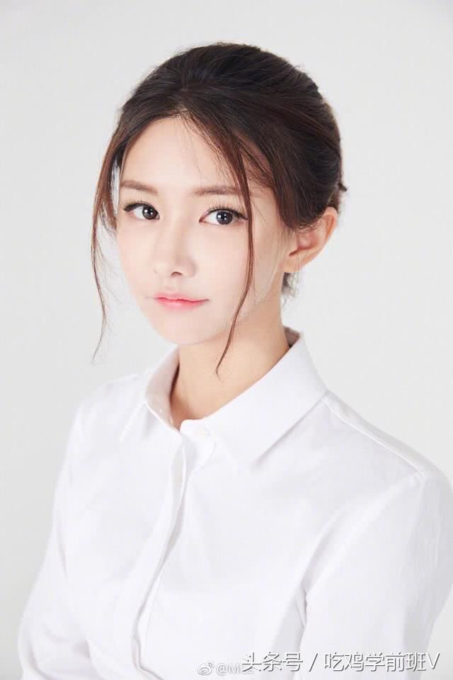 MISS微博发文吐槽,四面楚歌的人冯提莫变成电