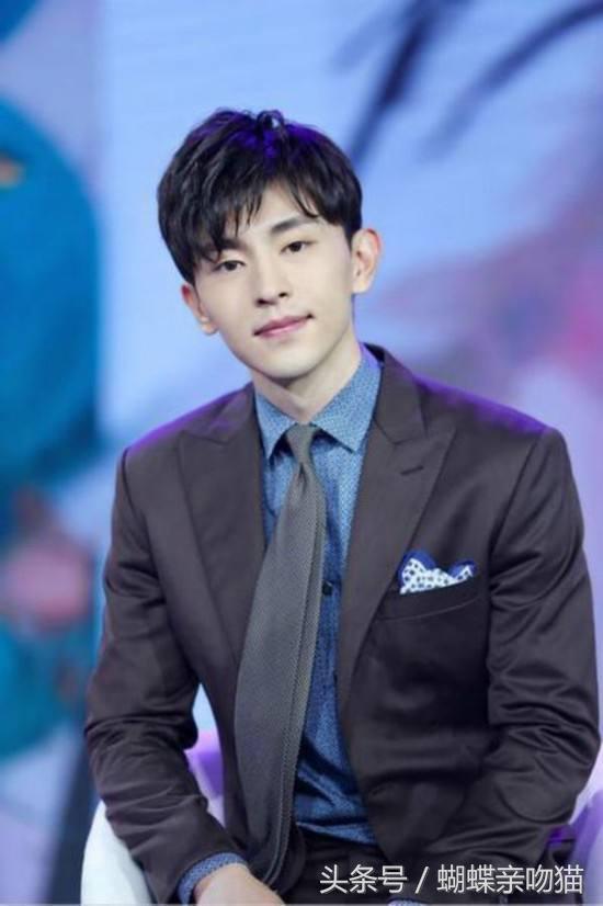 《欢乐颂2》谢童关关甜蜜恋爱 邓伦整容了吗家