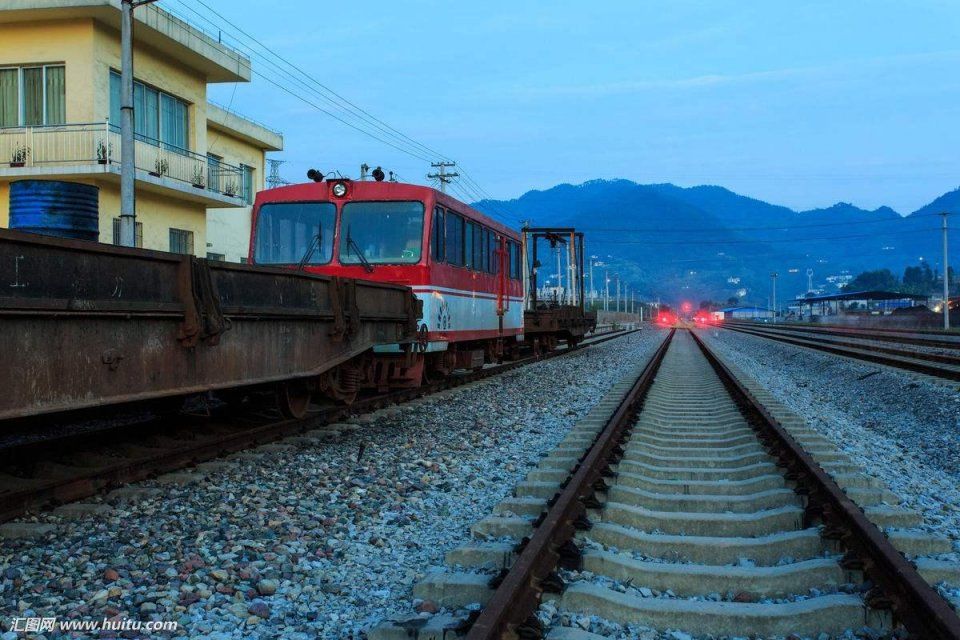 成绩不好的学生选择这两大专业, 专科毕业也拿