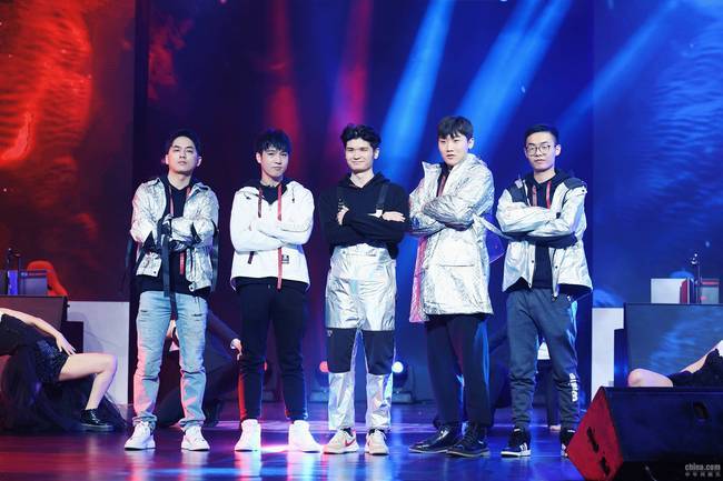 《超越吧!英雄》张彬彬率KO战队强势夺冠