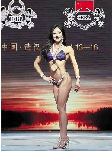 火锅店老板逆袭成国家健美队型男 他有啥秘诀?