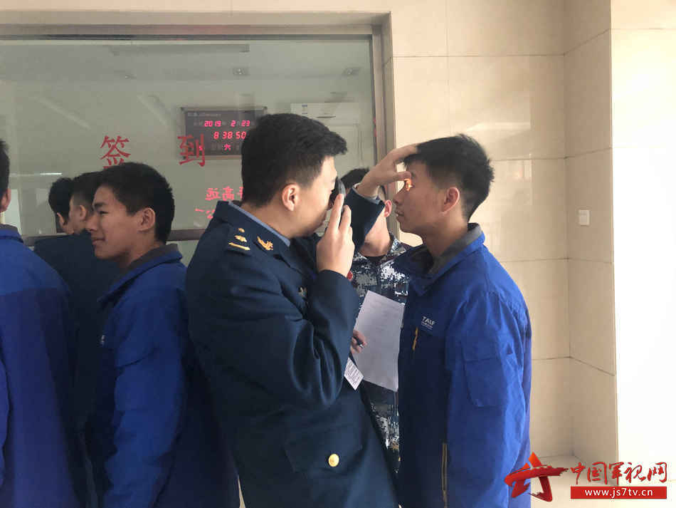 竞逐空天梦:独家直击空军2019年度招飞现场