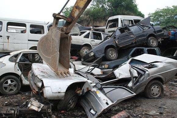 2018汽车报废新规出台, 不管你的车跑了多少公