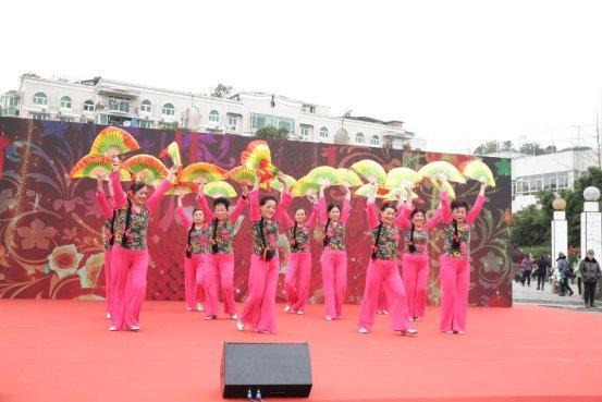 舞动青春,飞扬人生! 奥妙杯·第二届四川广场舞大赛报名开启啦(图3) 舞动青春,飞扬人生! 奥妙杯·第二届四川广场舞大赛报名开启啦(图3)