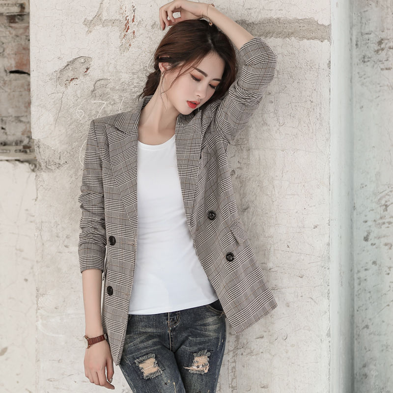 为什么男人喜欢看女人穿职业装?聪明的你看完