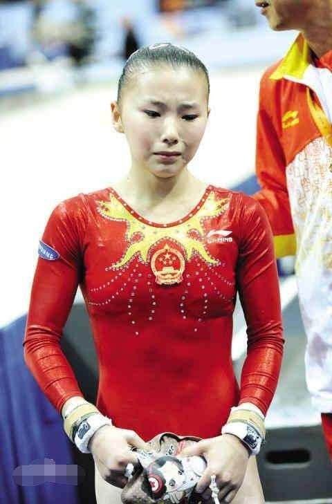 女子体操大满贯第一人, 退役后未发福, 竟秒变