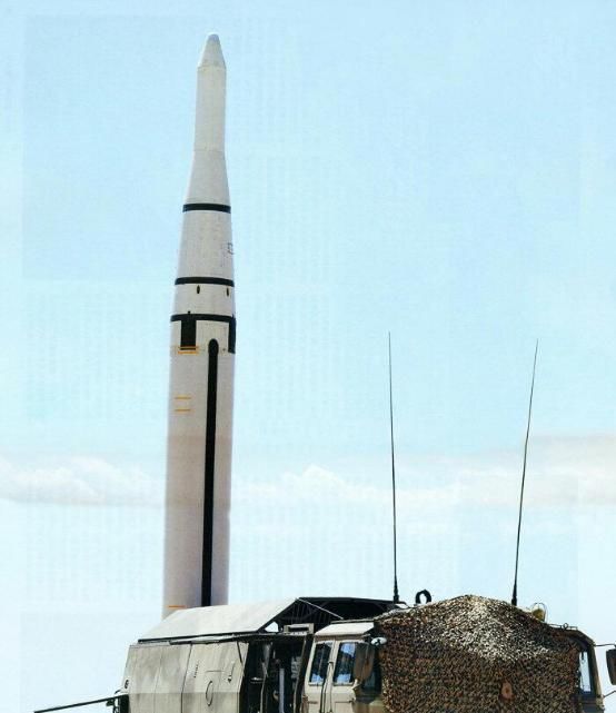 世界首款钻地弹道导弹东风-15c有多强?比大多数钻地弹都厉害