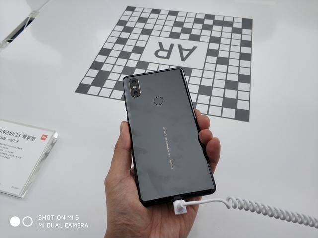 小米MIX 2S评测:应该是性价比最高的非刘海屏