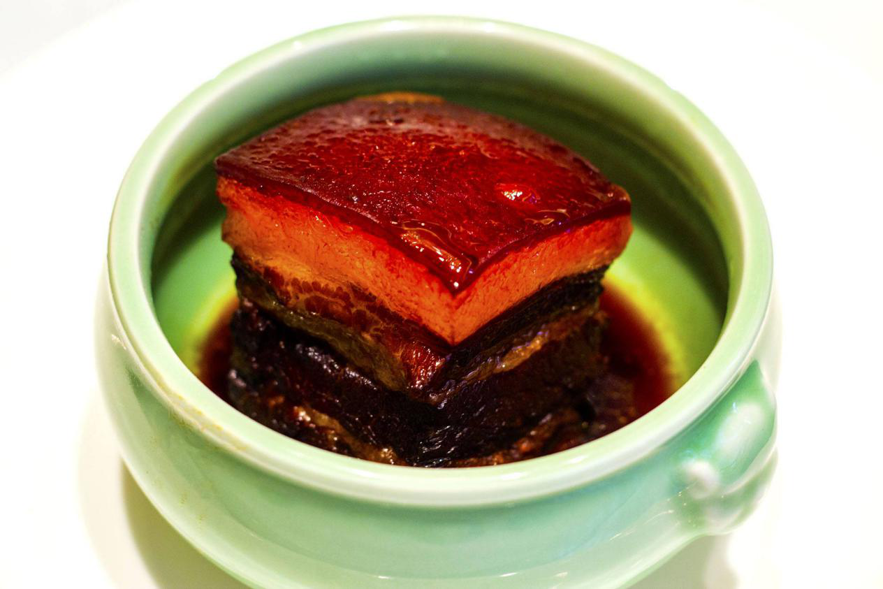 素有"知味停车,闻香下马"雅称的杭州百年老字号—知味观