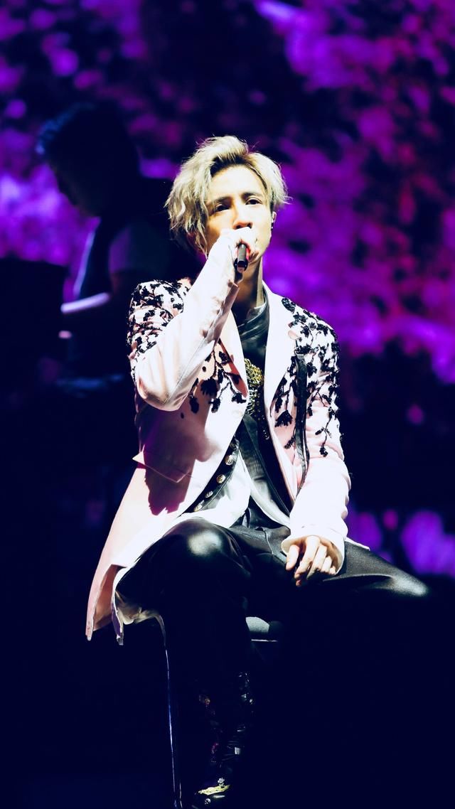 排行榜第一最红歌手?薛之谦世界巡回演唱会,北