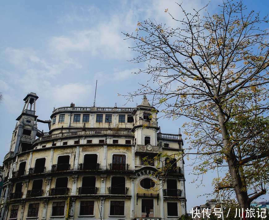 城市:中国南方地理位置最好的三个城市,却发展