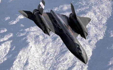 直击全球飞行速度最快的飞机,飞行员需穿航天