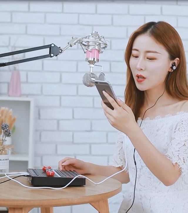 教你如何手机k歌,唱出摩登兄弟的观感效果-tenlamp十盏灯