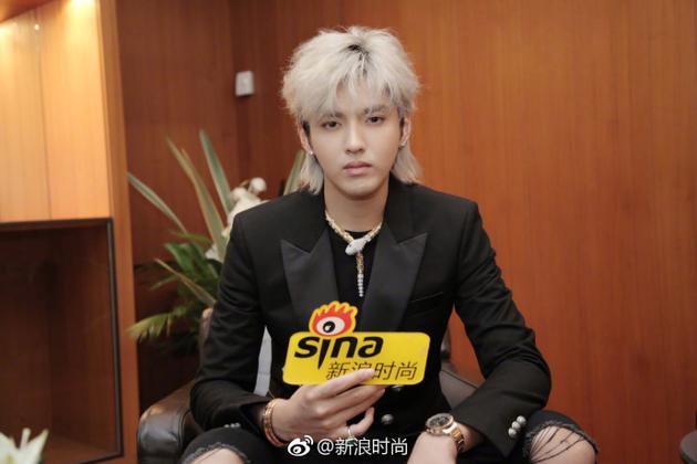 吴亦凡刘诗诗的前短后长发要火