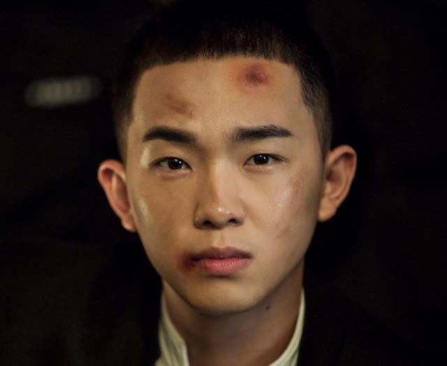 15年,与刘静怡,庄洁梦,尹淇合作主演都市励志爱情喜剧《女仆咖啡厅》