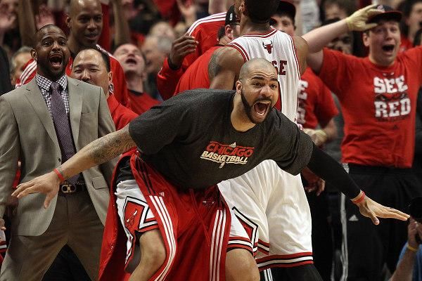 回顾经典:2011年热火VS公牛G1 詹韦大战罗斯